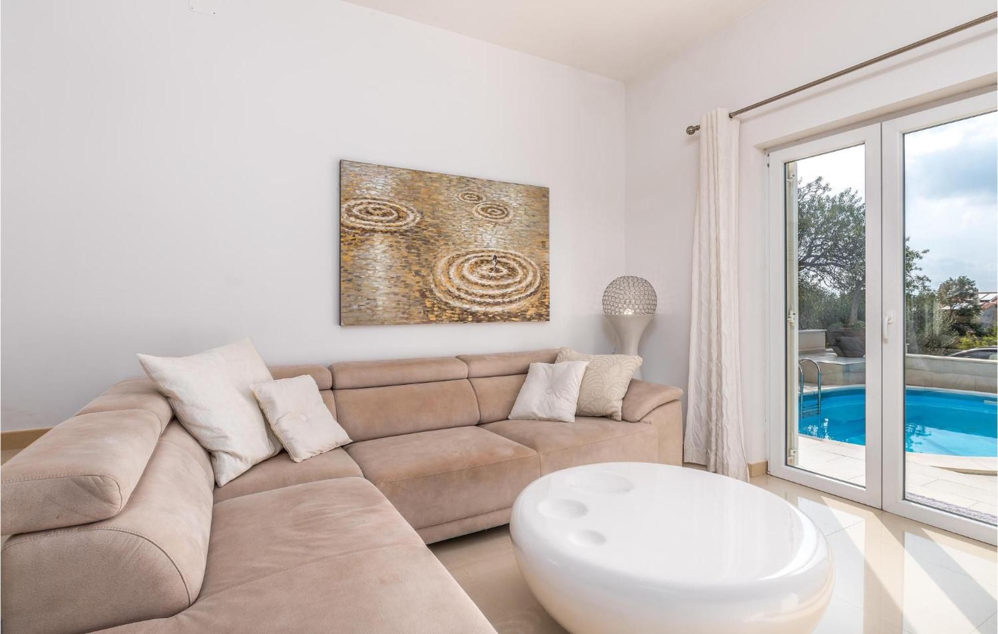 Beautiful Home In Martinscica With Wifi Buitenkant foto