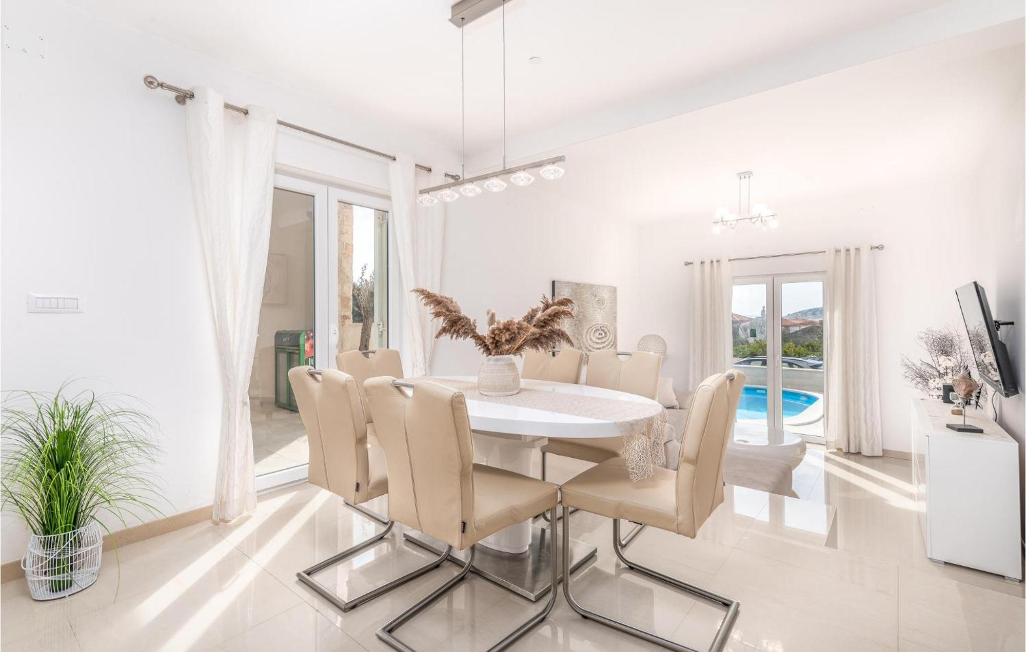 Beautiful Home In Martinscica With Wifi Buitenkant foto