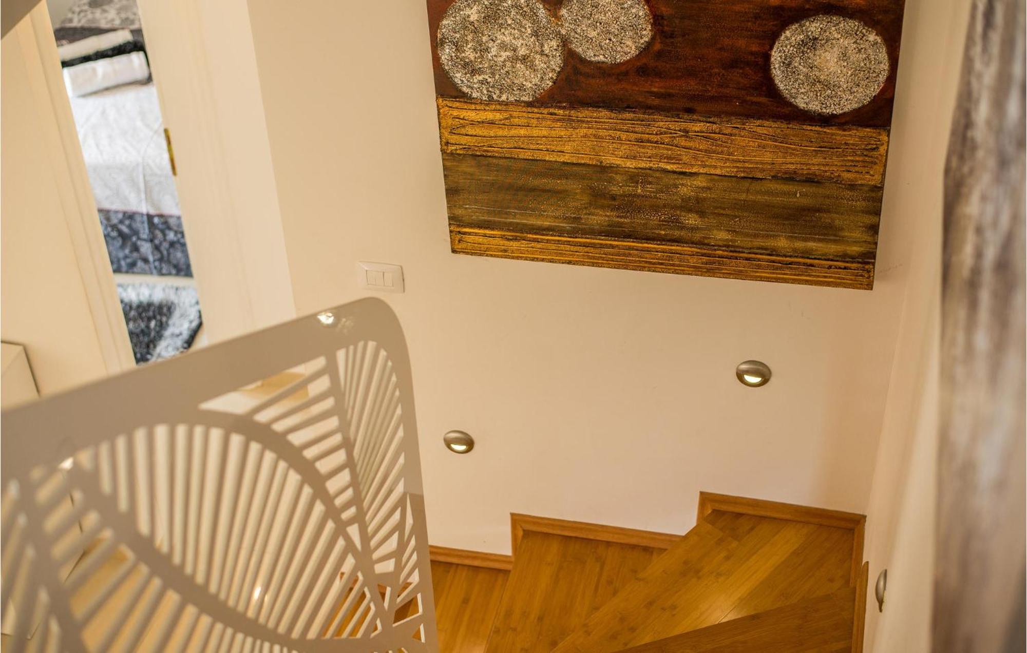 Beautiful Home In Martinscica With Wifi Buitenkant foto